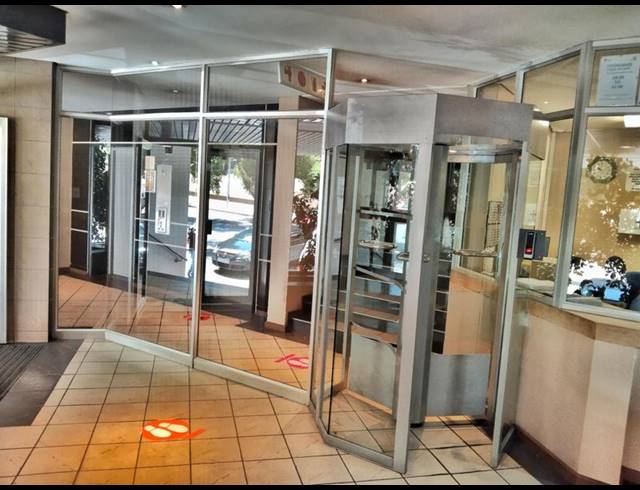 2 BEDROOM PROPERTY TO RENT IN BRAAMFONTEIN